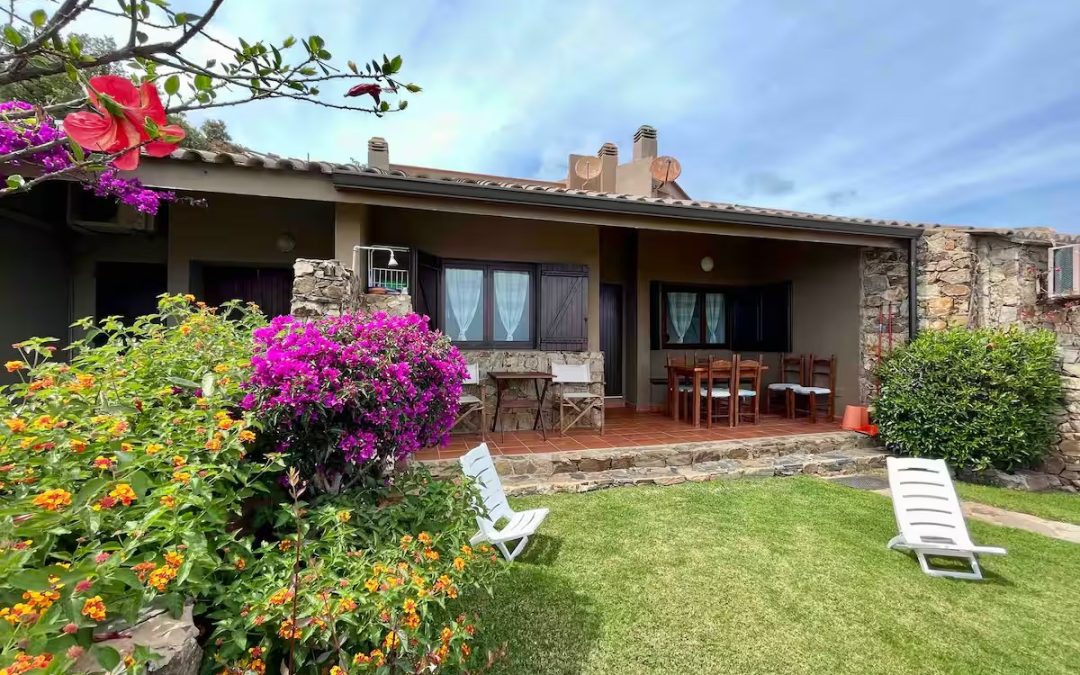 Villetta a schiera in vendita in viale Alaterno 5,   CHIA LAGUNA Domus de Maria
